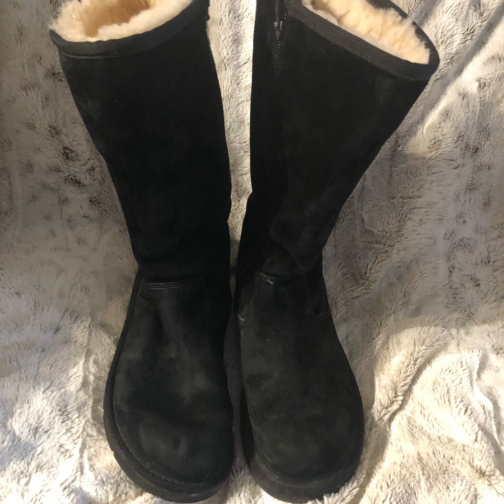 UGG black suede Sheep fur lined boots Size 7
